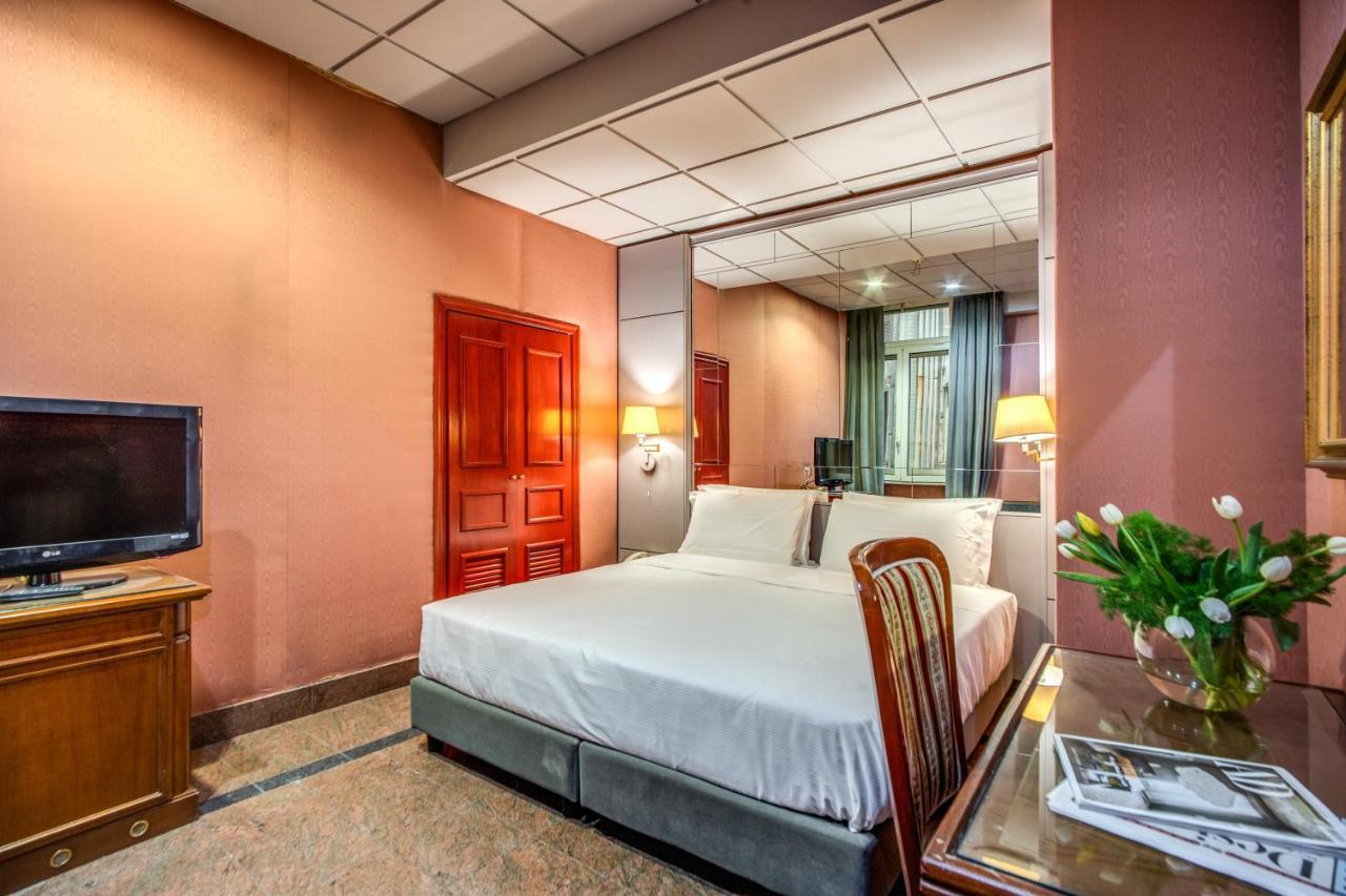 Castro Pretorio Easy Rooms โรม ภายนอก รูปภาพ